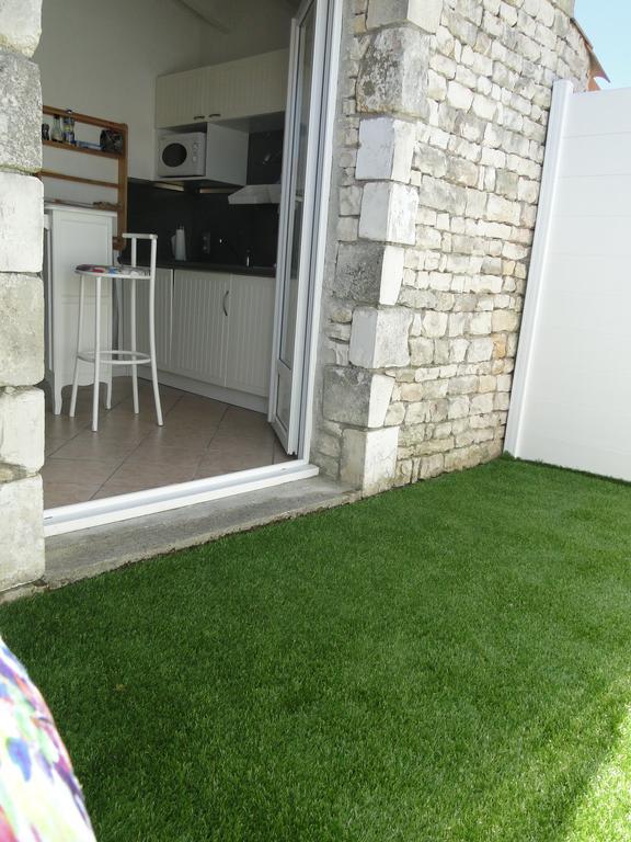 La Petite Maison Sur L'Ile De Re La Flotte Bagian luar foto