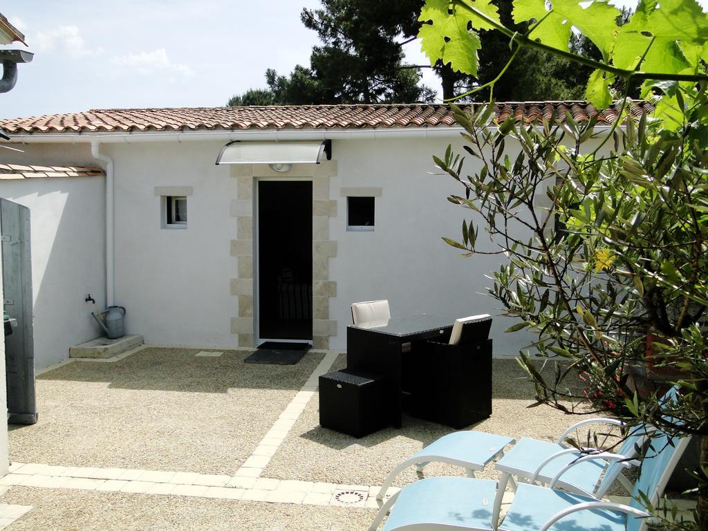 La Petite Maison Sur L'Ile De Re La Flotte Bagian luar foto