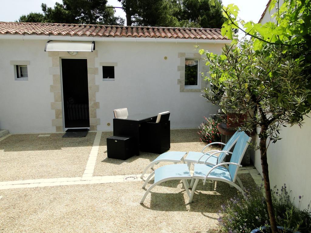 La Petite Maison Sur L'Ile De Re La Flotte Bagian luar foto