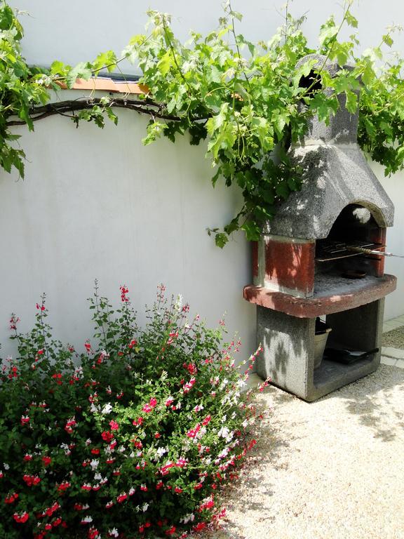 La Petite Maison Sur L'Ile De Re La Flotte Bagian luar foto