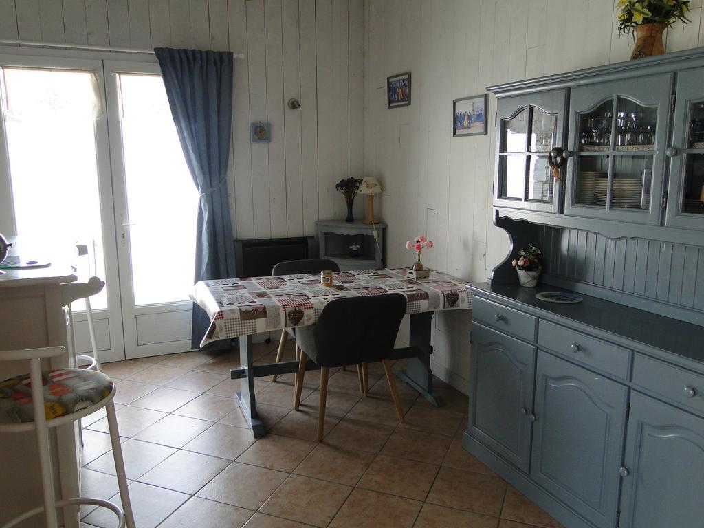 La Petite Maison Sur L'Ile De Re La Flotte Bagian luar foto